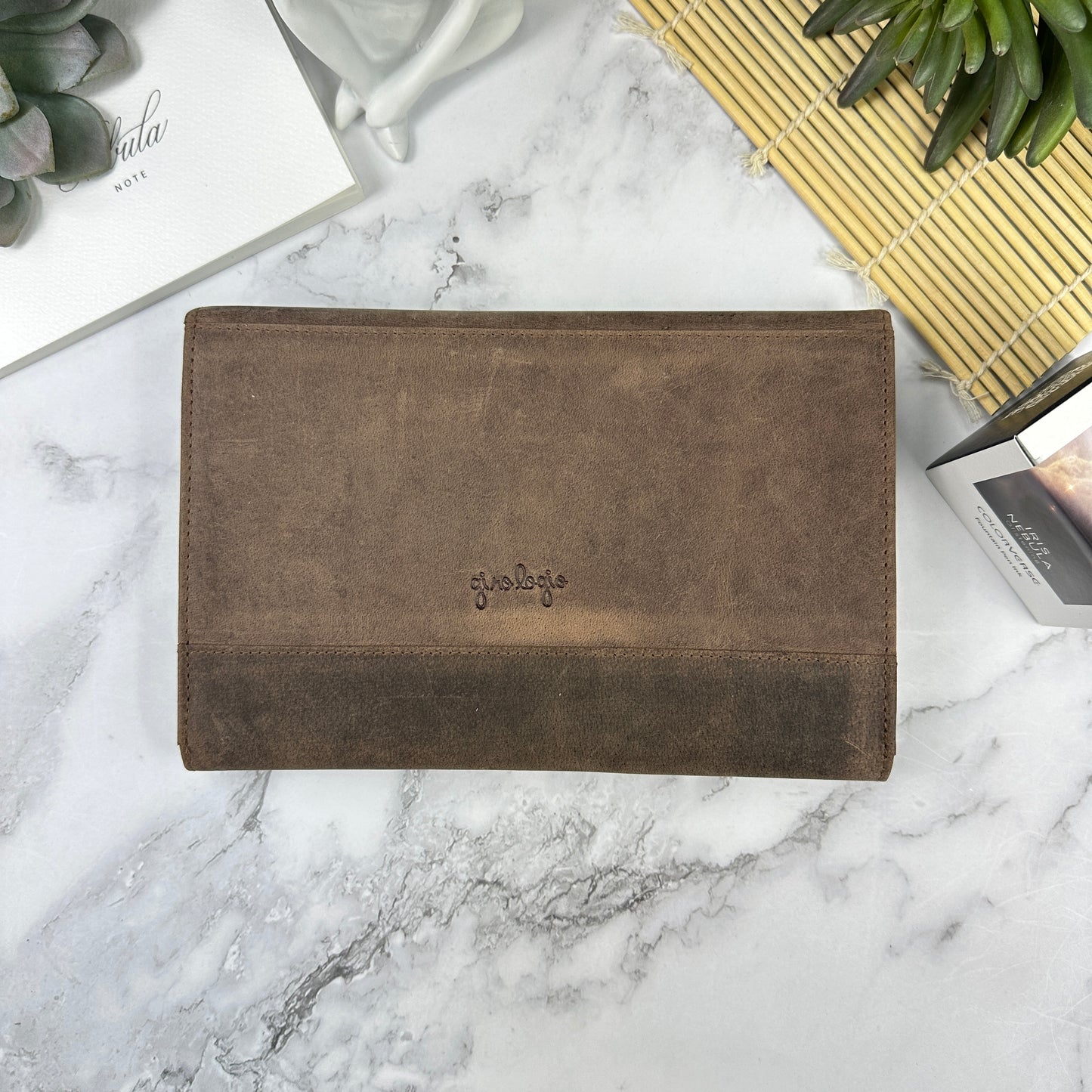 12 Penfolio Clutch