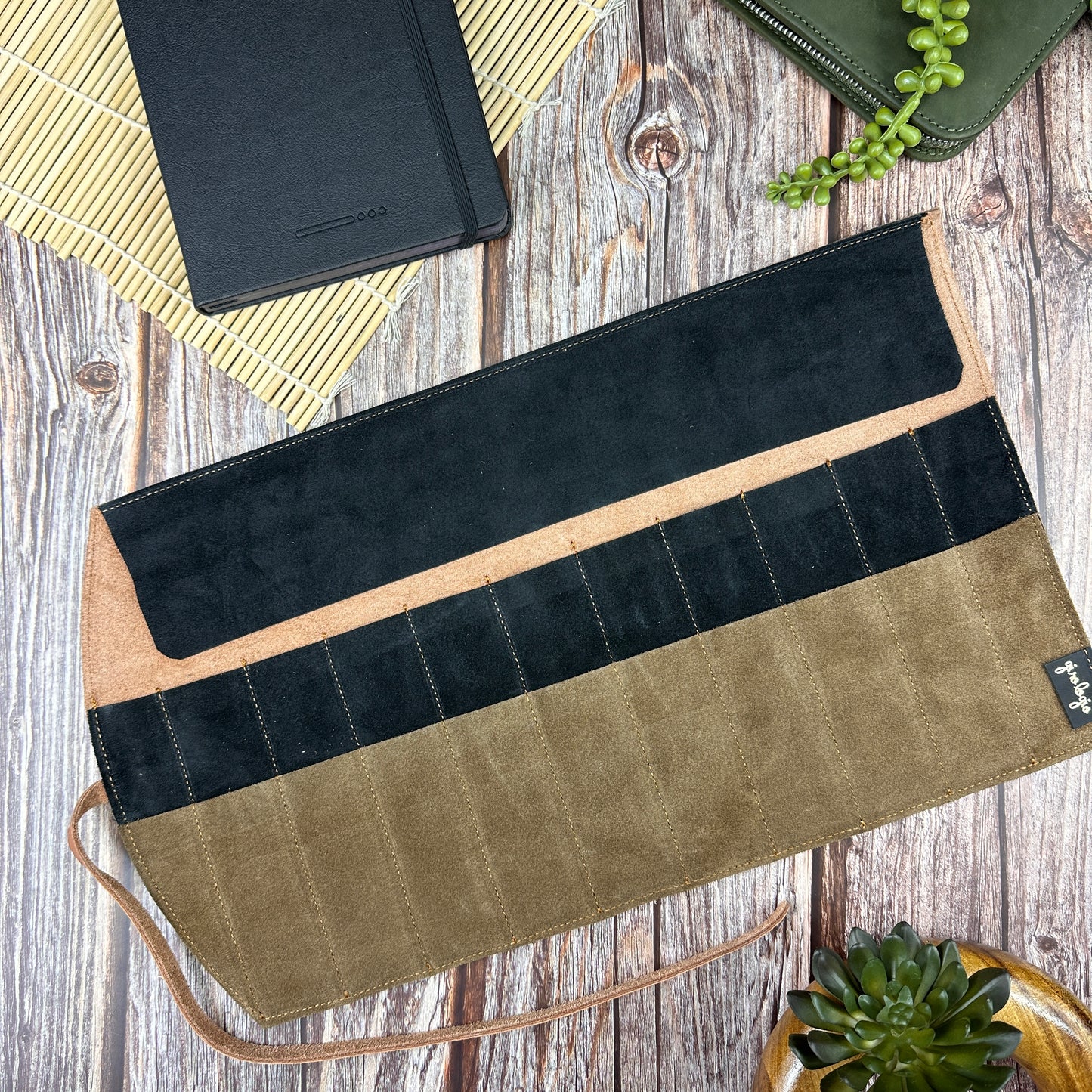 10 Pen Roll