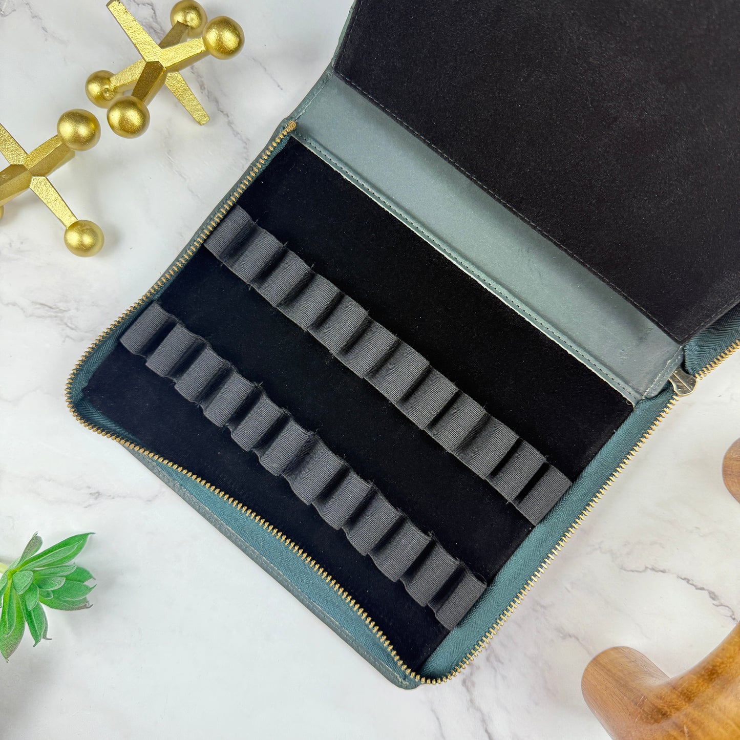 24 Zip Pen Case